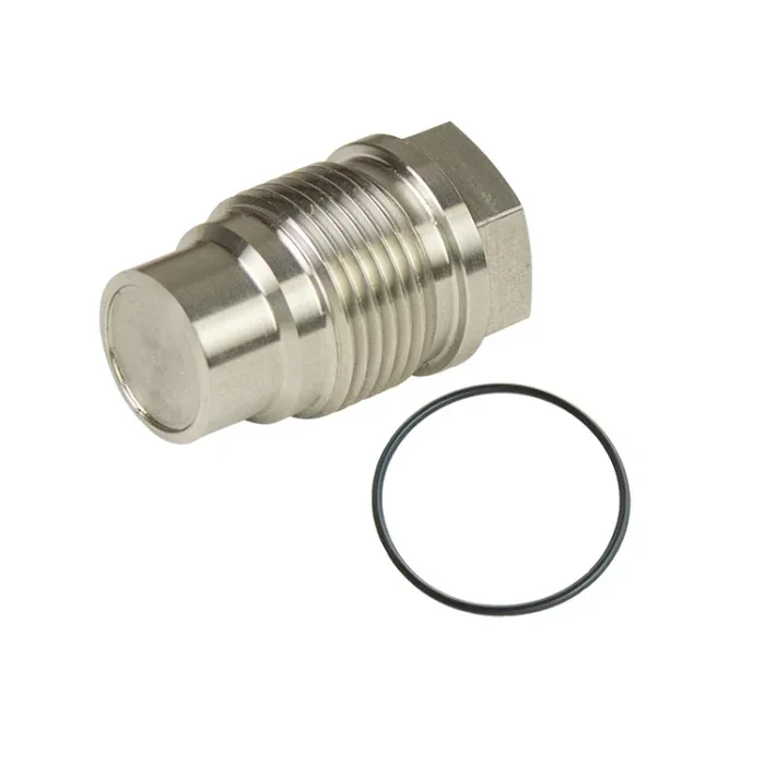 04.5-10 GM 6.6L Duramax BD Common Rail Fuel Plug