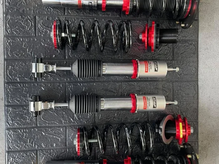 AGT Shock 2012-2019 F30/F31 3 SERIES MK6 RWD Front Inverted Fork/Rear Flip-Front Spring Rate: 6K180 Rear Spring Rate: 8K230