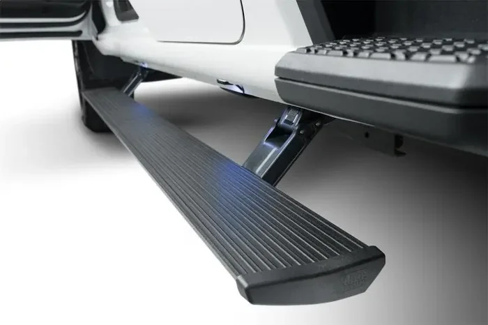 AMP Research 23-24 Chevrolet Colorado / GMC Canyon Crew Cab PowerStep Plug N Play – Black