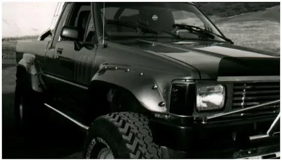 Bushwacker 31010-11 Cutout Style Fender Flares, 2pc