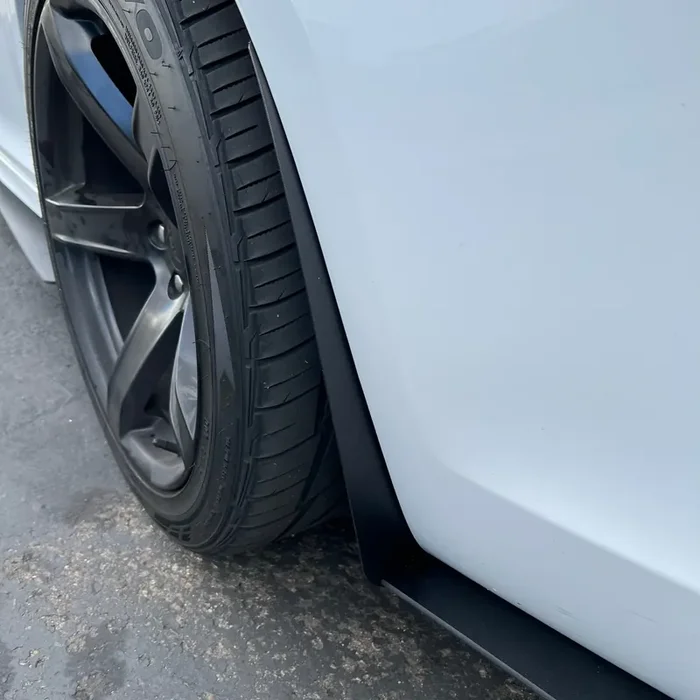 Chrysler 300 SRT 11-19 Standard Rock Guards