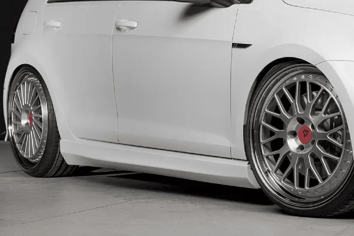 Rieger Golf 7 Side Skirts V1
