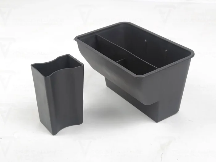 Tesla Model Y: Rear Seat Organizer