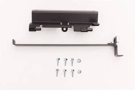 Undercover 26D Bracket & Hardware