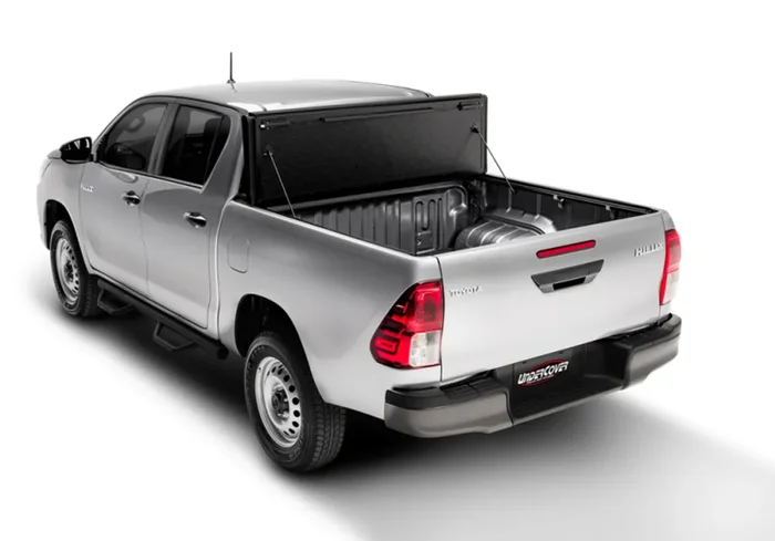 UnderCover Flex 2016-2022 Toyota Hilux 5‘ Bed Crew – Black Textured