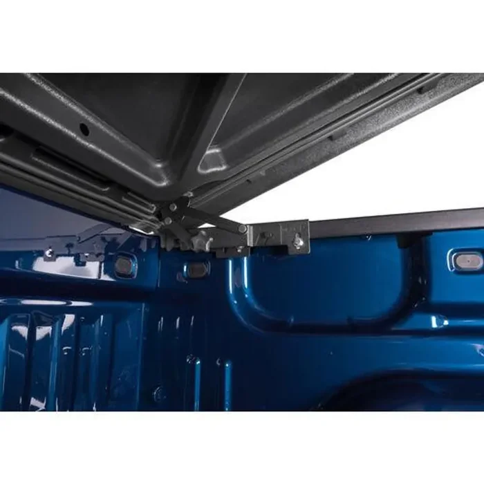 UnderCover LUX 2021-2023 Ford F-150 6‘ 7″ Bed – A3-Space White