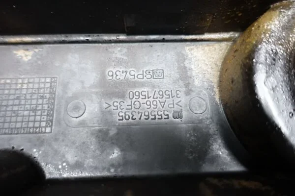 Ventildeckel Opel Astra Insignia Meriva Vectra 1.6 16V Z16XER 77kW 55564395