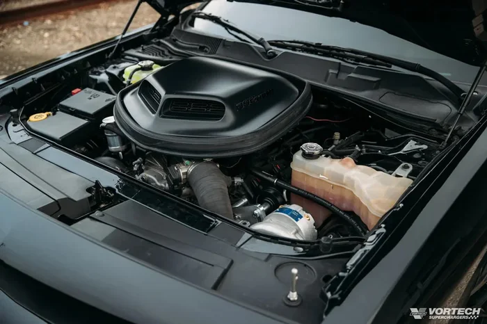 Vortech Superchargers 2015-2019 6.4L Dodge Challenger Black Supercharger System